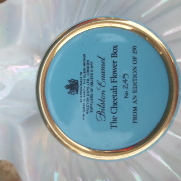 QUEEN Elizabeth #249 sniff box - Picture 2 of 4